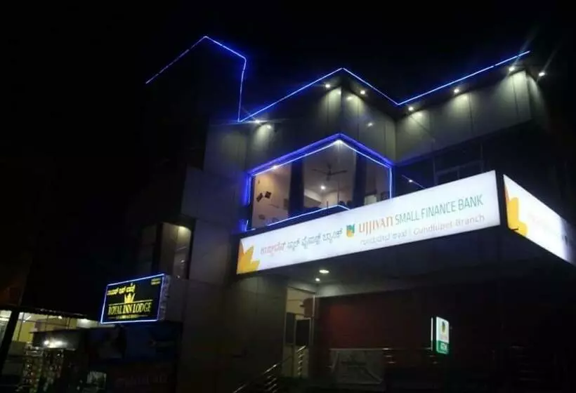 ホテル Royal Inn Lodge
