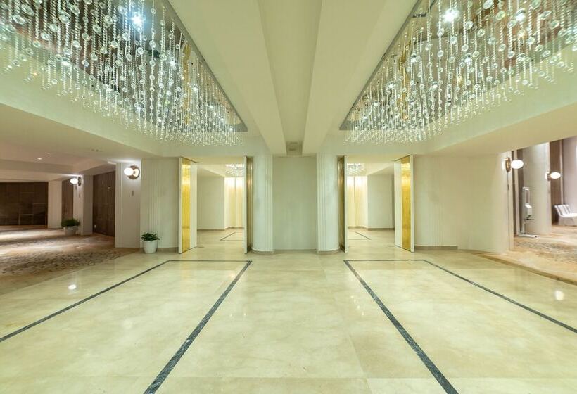 هتل Patan Square   2 Km From Patan Durbar Square