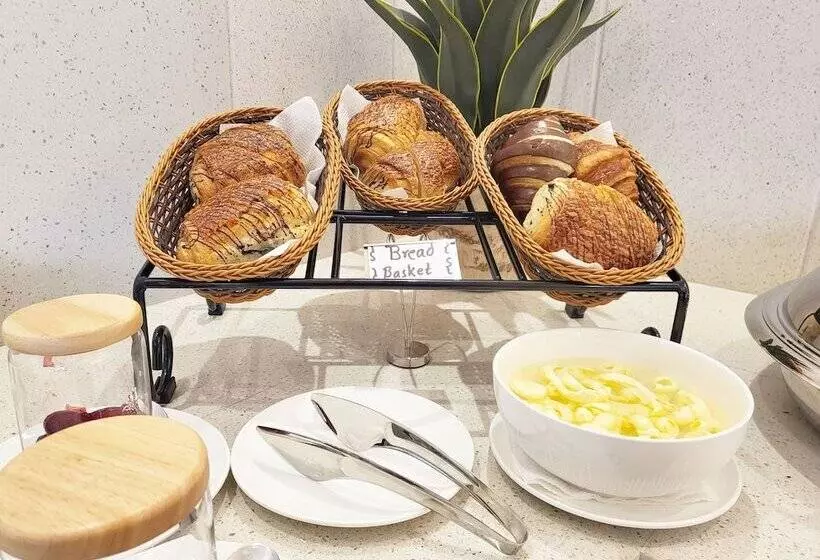 هتل Patan Square   2 Km From Patan Durbar Square