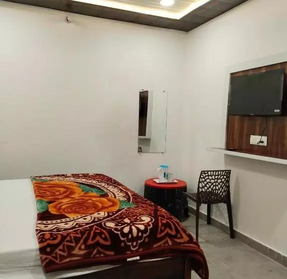 ホテル The Nirmala Palace