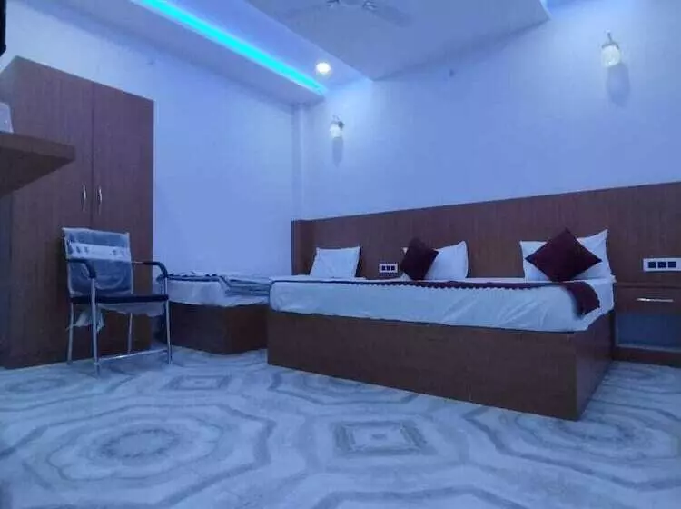 ホテル The Nirmala Palace