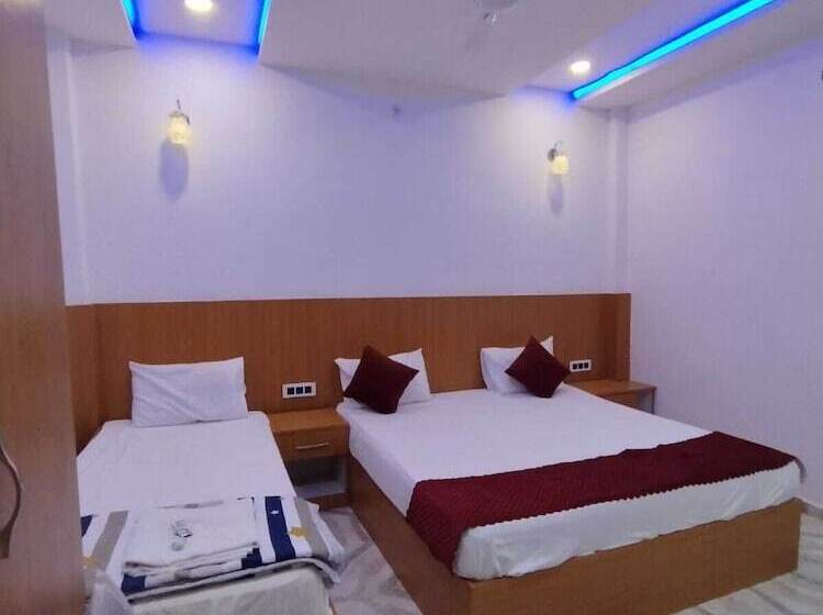 Hotel The Nirmala Palace