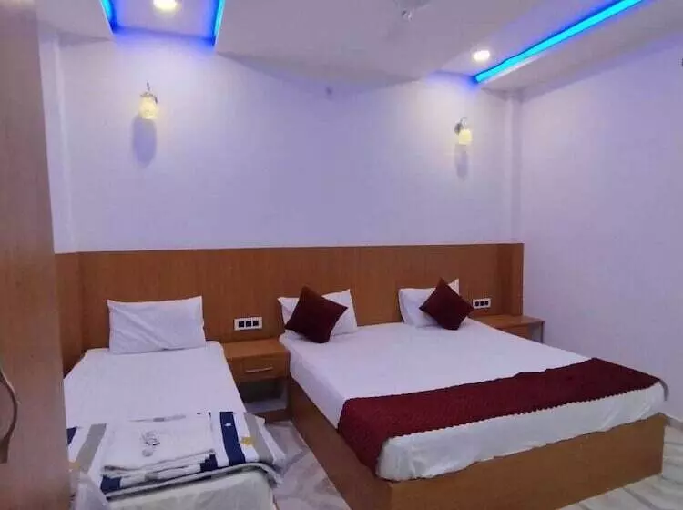 ホテル The Nirmala Palace