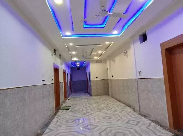 ホテル The Nirmala Palace