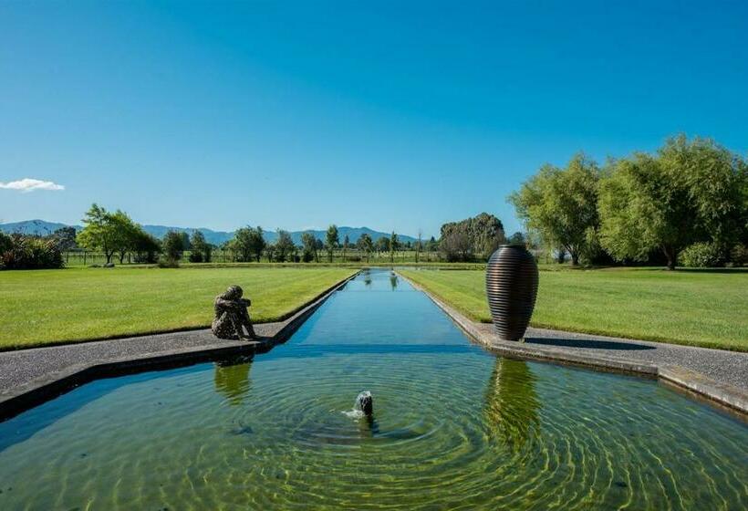 פנסיון Battys Road Lodge