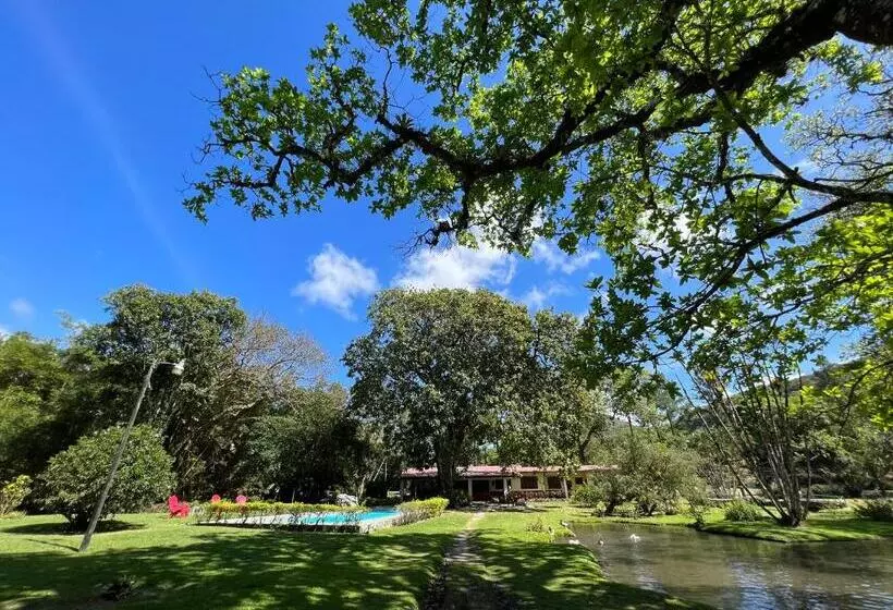 Majatalo La Casa De Los Patos