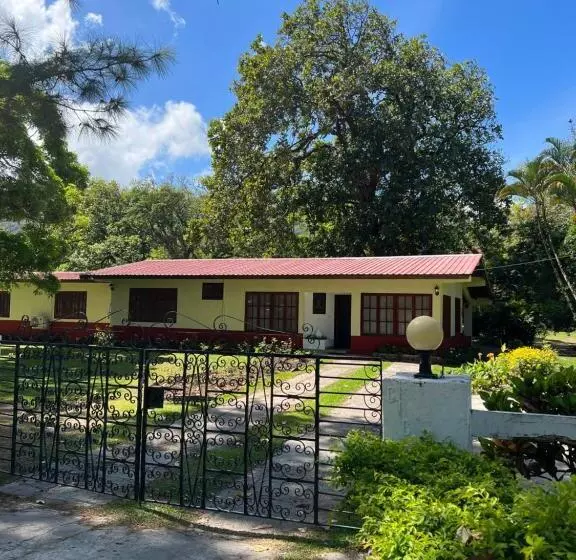 Majatalo La Casa De Los Patos