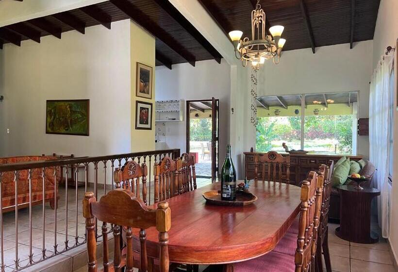 ペンション La Casa De Los Patos