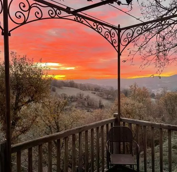 Majatalo Mas Del Lum