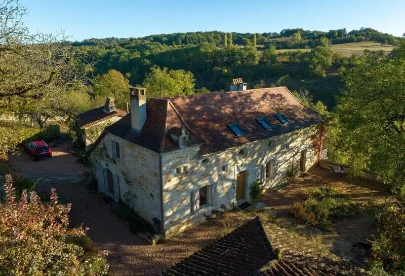 Majatalo Mas Del Lum