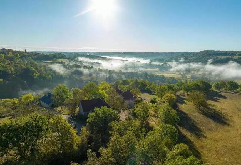 Majatalo Mas Del Lum