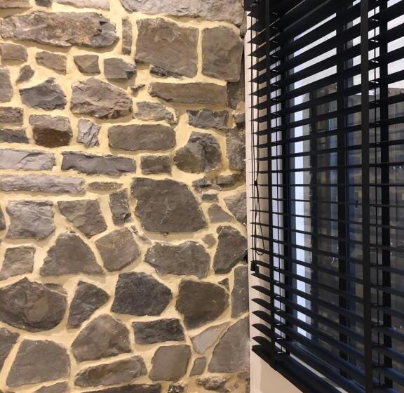 پانسیون Namur à Mur