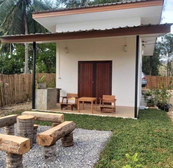 פנסיון Nice Home Stay @samroiyot