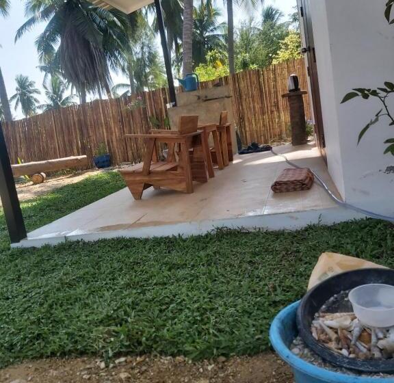 פנסיון Nice Home Stay @samroiyot