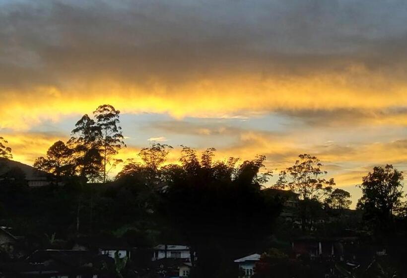 بنسيون Walauwa On The Hill