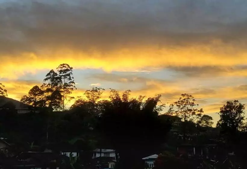 ペンション Walauwa On The Hill