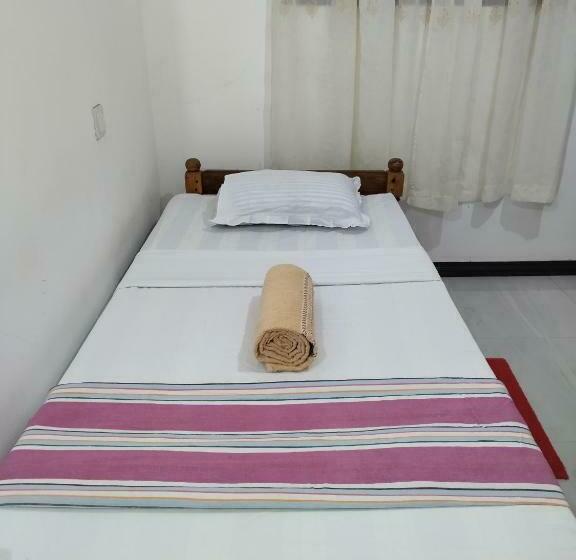 Majatalo Way To Beach