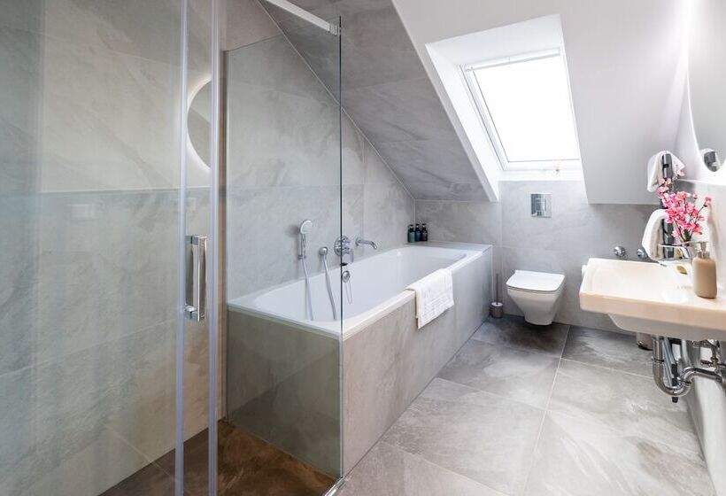 The Penthouse At Eco Smart Apartments