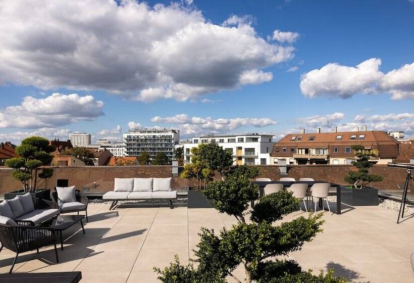 The Penthouse At Eco Smart Apartments