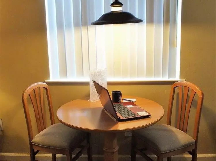 Affordable Corporate Suites Of Waynesboro