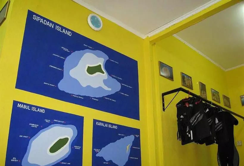 هاستل Borneo Global Sipadan Backpackers & Dive Centre