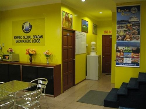 הוסטל Borneo Global Sipadan Backpackers & Dive Centre