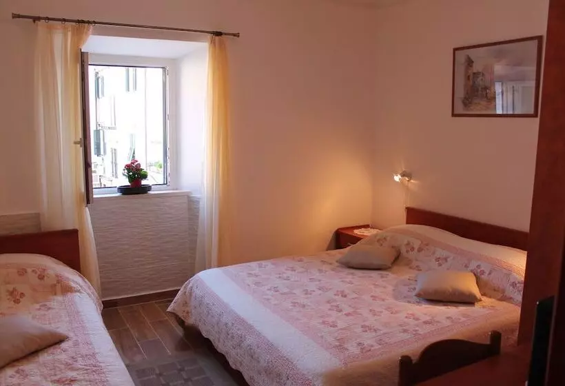 Apartments Nerio