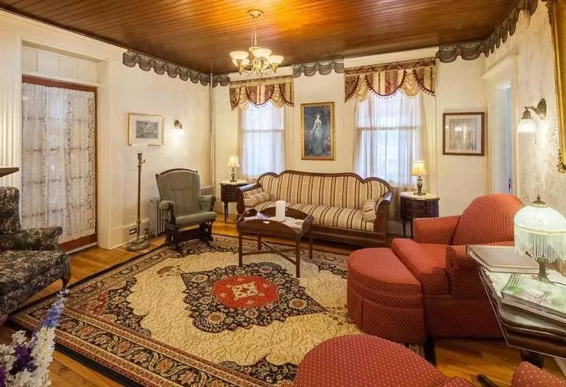 צימר Augustus Bove House