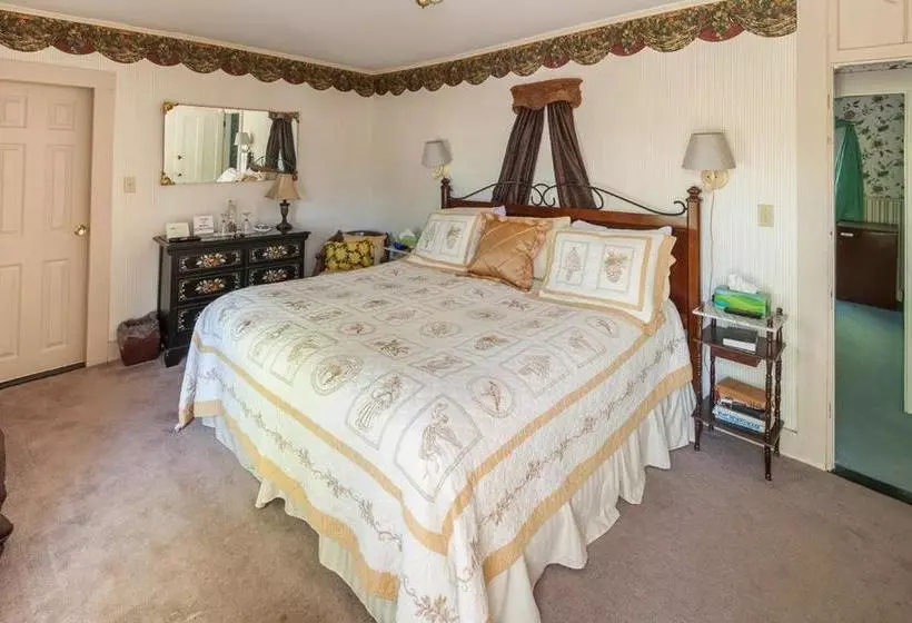 צימר Augustus Bove House