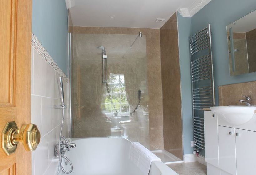 مبيت وإفطار Austons Down