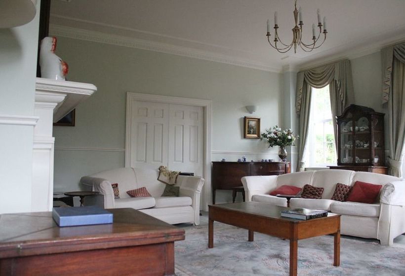 مبيت وإفطار Austons Down