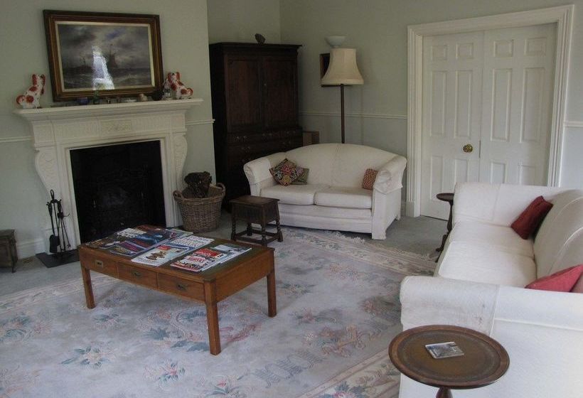 مبيت وإفطار Austons Down