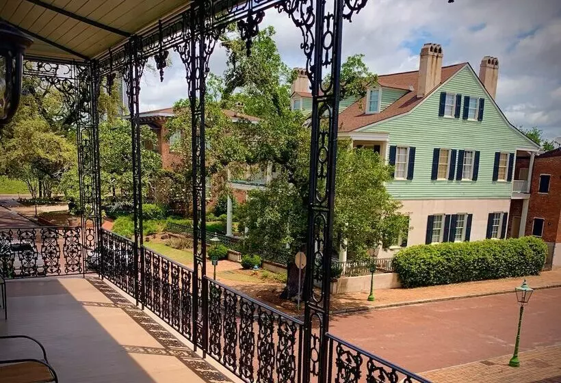 Bed and Breakfast Fort Conde Inn Mobile