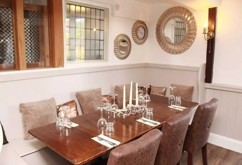 צימר Kings Head Inn