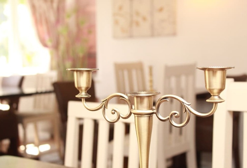 مبيت وإفطار Kings Head Inn