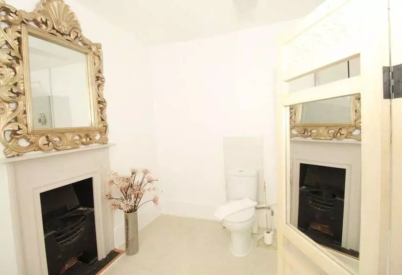 צימר Kings Head Inn