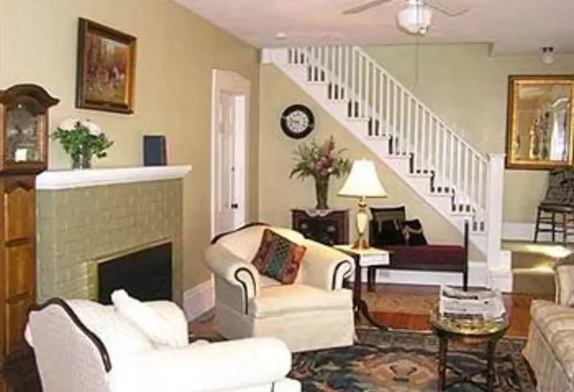 Aamiaismajoitus (B&B) Long Dell Inn