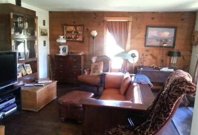 Aamiaismajoitus (B&B) Seventy Four Ranch