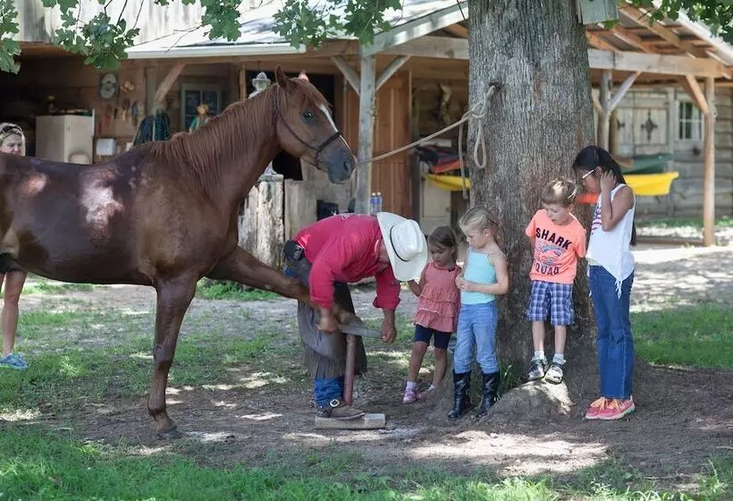 Aamiaismajoitus (B&B) Seventy Four Ranch