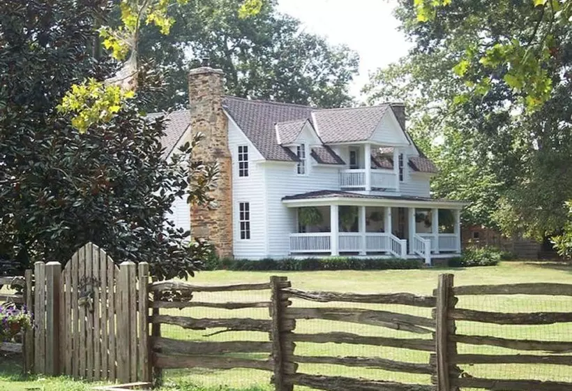 Aamiaismajoitus (B&B) Seventy Four Ranch