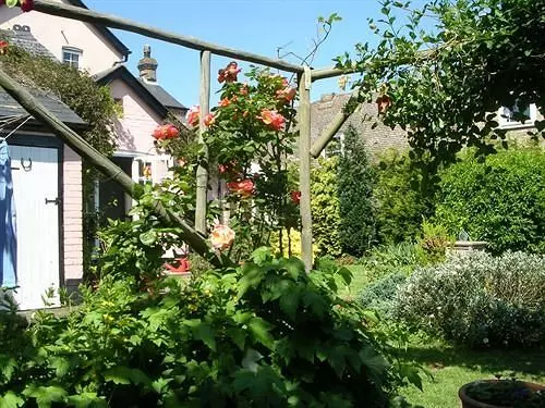 Bed and Breakfast Bramble Corner Room Only Guest Accommodation