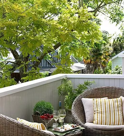 Eden Park Bed And Breakfast Inn