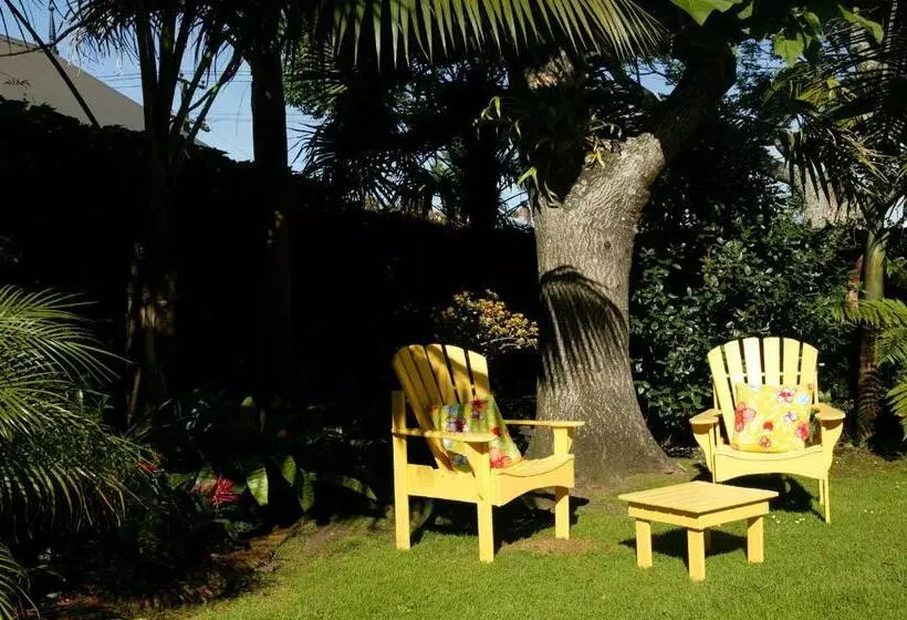 Eden Park Bed And Breakfast Inn