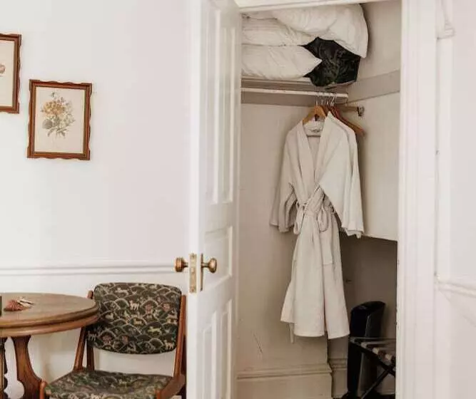 Ellerbeck Bed & Breakfast