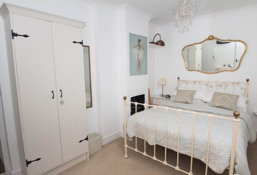 Flint Cottage Bed And Breakfast