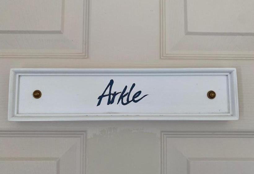 호텔 The Horse And Jockey