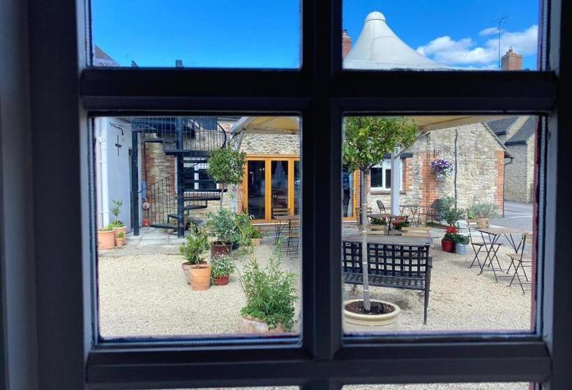 호텔 The Horse And Jockey