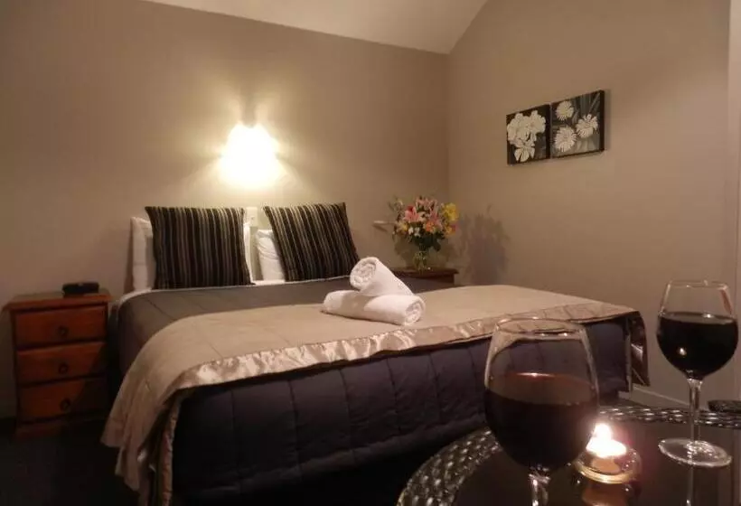 호텔 Lake Wanaka Lodge