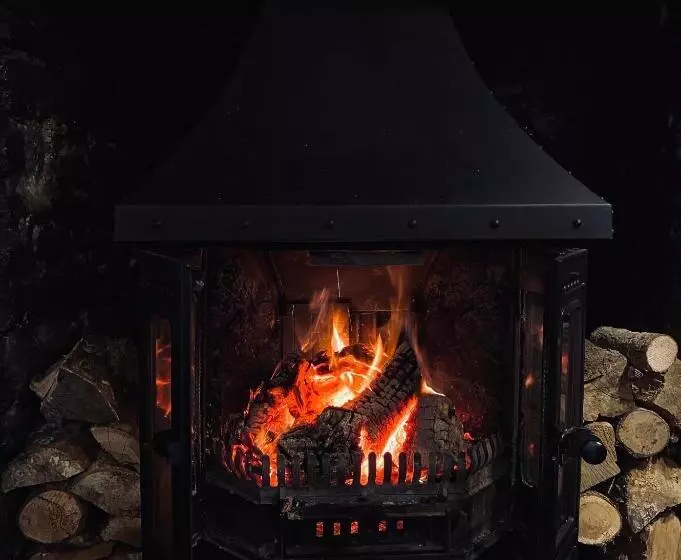 Отель The Mary Tavy Inn