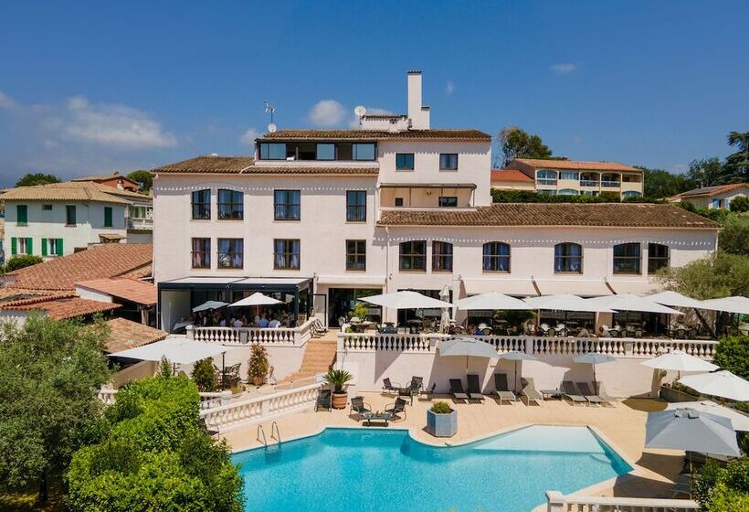 هتل Perla Riviera